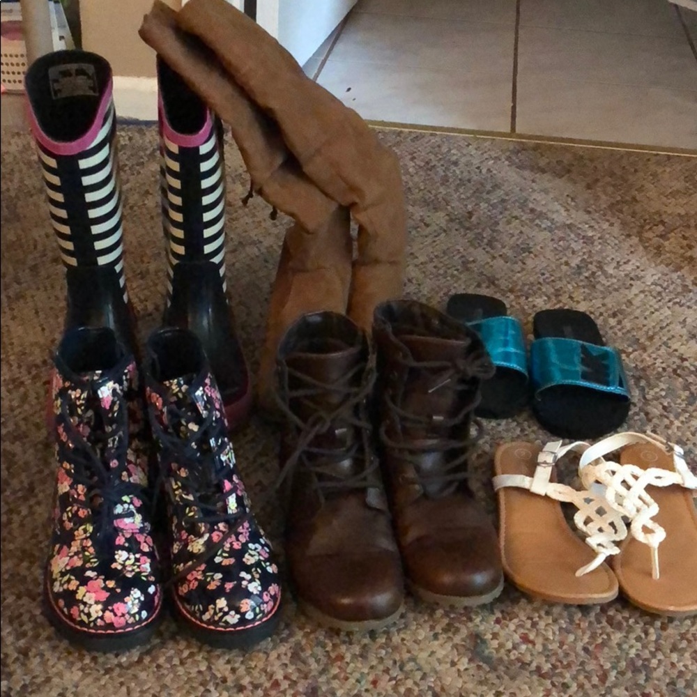 Girls Footwear size 2